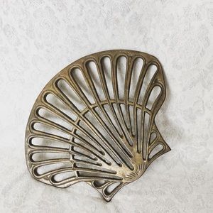 Solid Brass Shell Trivet